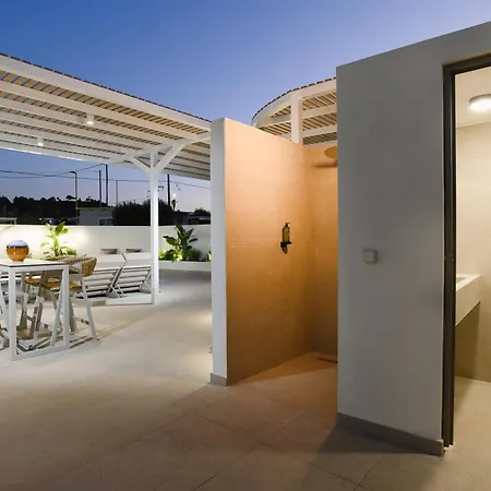 Mylos Luxury Escape * פליראקי