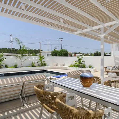 Mylos Luxury Escape וילה